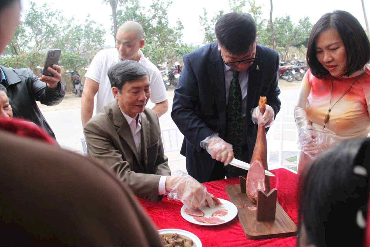 Вьетнам Улсад ямааны мах нийлүүлж эхэллээ